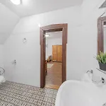 Отель Salamander - Garni