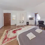 Hotel Salamander - Garni