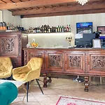 Hotel Salamander - Garni 3*