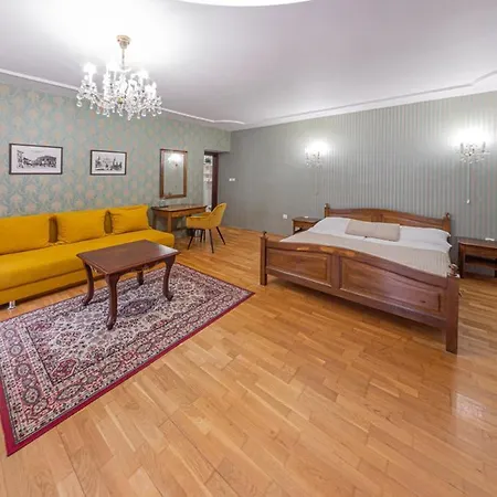 Hotel Salamander - Garni 3*