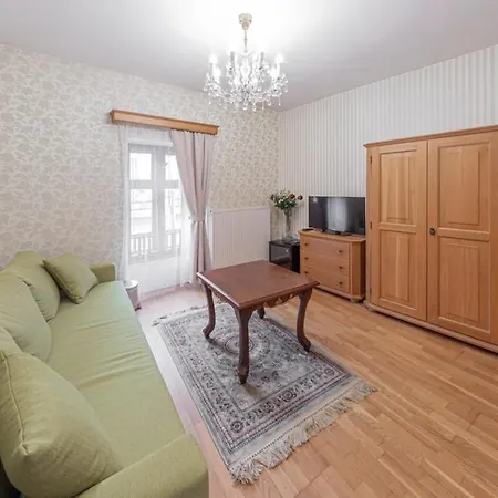 Hotel Salamander - Garni