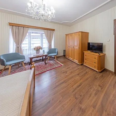 Hotel Salamander - Garni Banská Štiavnica