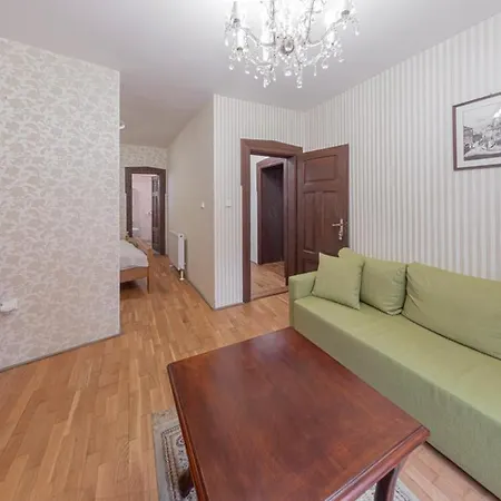 Hotel Salamander - Garni