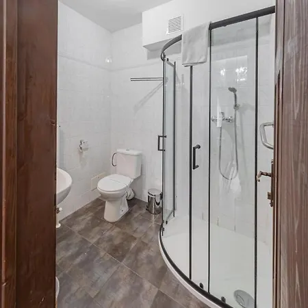 Salamander - Garni 3*