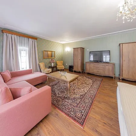 Salamander - Garni 3* Banská Štiavnica