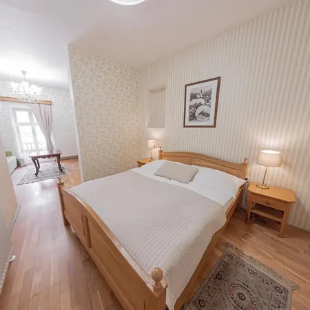 Hotel Salamander - Garni Banská Štiavnica