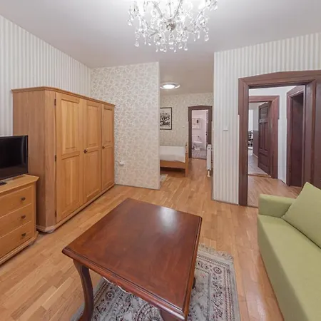 Salamander - Garni Hotel 3*