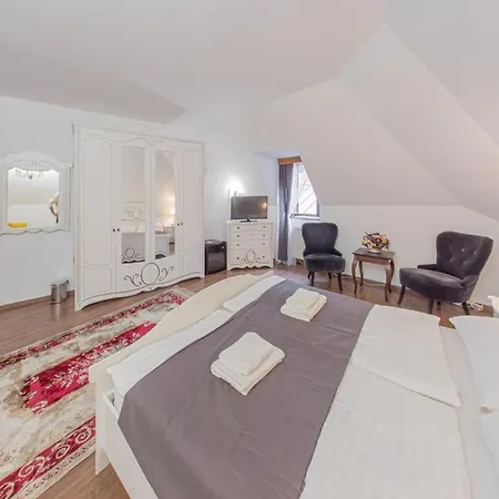 Salamander - Garni 3*