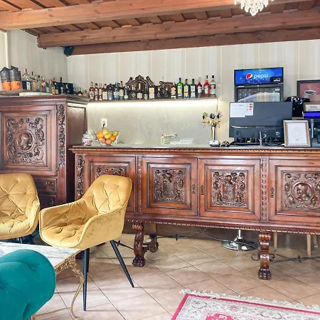 Hotel Salamander - Garni 3*