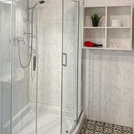 Salamander - Garni فندق