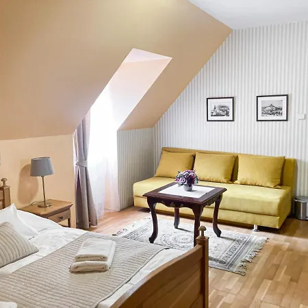 Salamander - Garni Hotel 3*