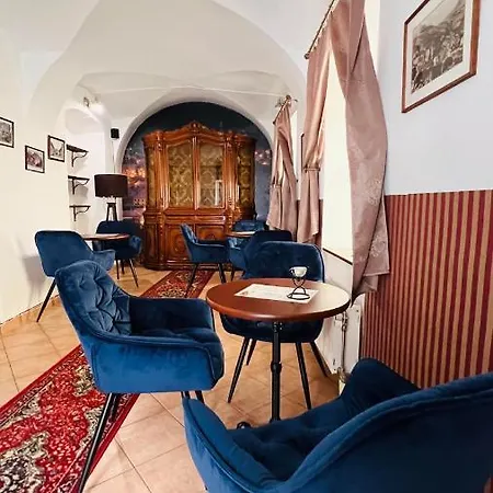 Salamander - Garni 3*