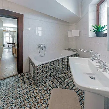 Hotel Salamander - Garni
