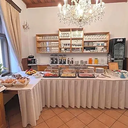 Hotel Salamander - Garni