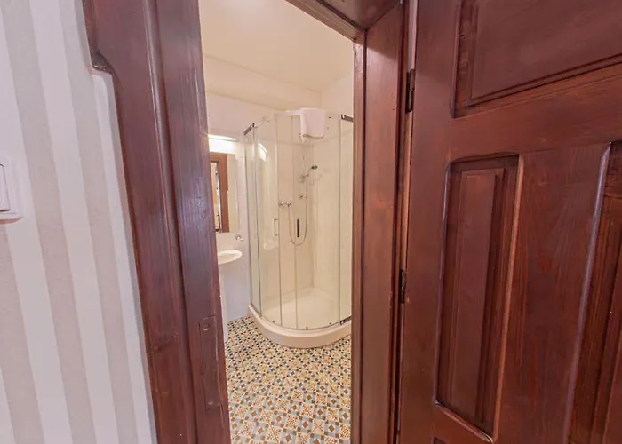 Salamander - Garni Отель Банска-Штьявница